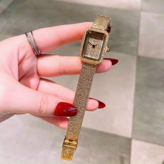 ĐỒNG HỒ CHANE LƯỚI VIỀN HỘT NỮ
