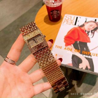 ĐỒNG HỒ L V BẢNG GOLD NỮ