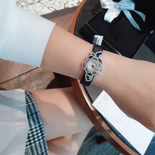 ĐỒNG HỒ CHANE RUBAN NỮ KÈM DÂY CHUYỀN SIÊU CẤP NEW