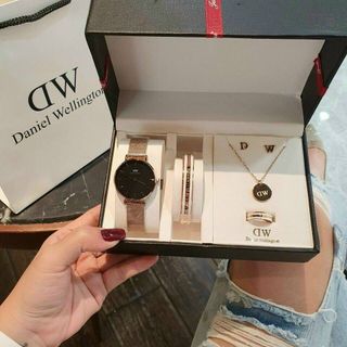 SET ĐỒNG HỒ D W KÈM DÂY CHUYỀN LẮC TAY NHẪN ĐÔI BÔNG