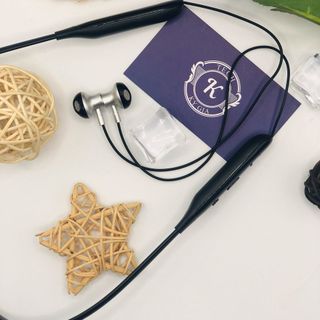 Tai Nghe Bluetooth Thể Thao Quàng Cổ - Đầu Kim Loại Hít - Pin 18H - Full Chức Năng