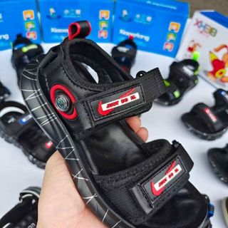 sandal trẻ em màu đen R006-1053