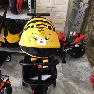 Đẩy du lịch có mái d2