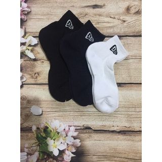 Tất,vớ Nam, Nữ xuất dư Newera