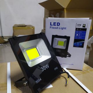 Đèn pha LED hắt biển quảng cáo ngoài trời công suất 30W giá sỉ
