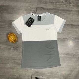 Đồ Thể Thao Áo Nữ Phối Logo Thêu Thể Thao Siêu Đẹp Giá Sỉ, Hàng Đẹp
