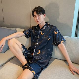 2022 mới vài bộ đồ ngủ của phụ nữ mùa hè băng lụa dễ thương ngọt ngào, giản dị phù hợp với quần áo nam ở nhà ngắn tay, có thể mặc bên ngoài