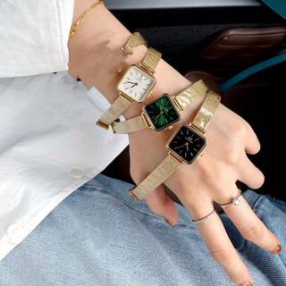 ĐỒNG HỒ D W LƯỚI NỮ NEW2022