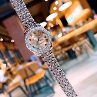 Đồng hồ rolex06 viền đá đẹp