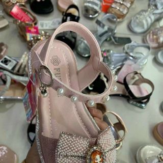Sandal trẻ em/bé gái sỉ giá rẻ R006-1108