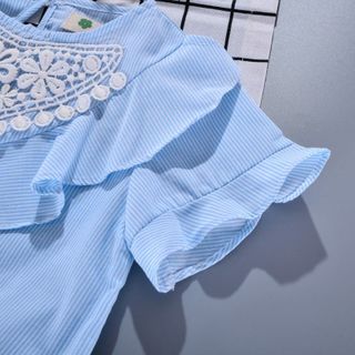 Set quần áo bé gái áo sơ mi ren ngực quần bò hoa dễ thương TL44 đồ bộ bé gái sành điệu mềm mịn thoáng mát