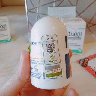 Lăn Khử Mùi Etiaxil Giảm Mồ Hôi Dành Cho Da Nhạy Cảm 15ml Màu Xanh- Lăn khử mùi etiaxil khô thoáng 72h
