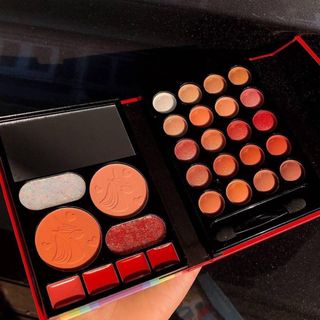Bảng mắt Mila Color Valentine's Day