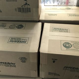 SUPERTHIRVE can 1 Gallon (SuperThrive 1 gallon =3.78 lít - Hàng nhập USA)