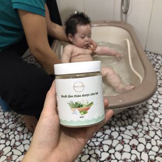 (Sỉ lẻ) Muối tắm bé thảo dược Homecos hộp 400g, làm sạch mát da bé