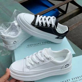 Giày thể thao nữ đế bằng chất da đẹp