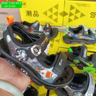 Sandal trẻ em/ bé trai đi học R006-1180