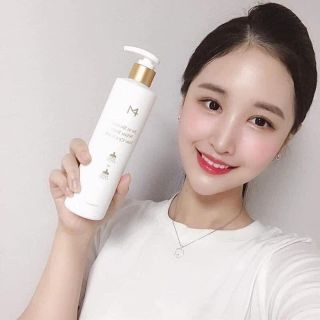 Sữa tắm trắng Shower White body tone up Cream