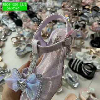 Sandal trẻ em/bé gái xinh xắn R006 -1209
