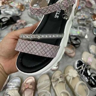 Sandal trẻ em/bé gái xinh xắn R006 -1209
