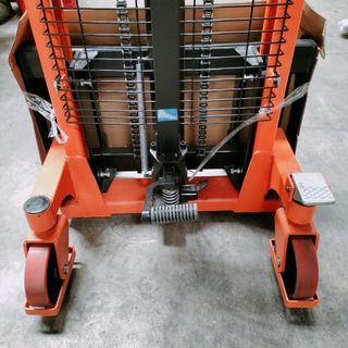 XE NÂNG TAY CAO HIỆU EPLIFT