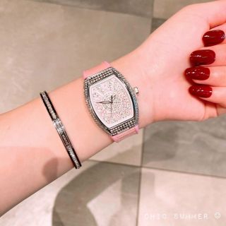 ĐỒNG HỒ FRANK MULLER NỮ THỜI TRANG