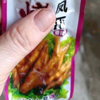 Chân gà sốt Tứ Xuyên, giò heo hầm