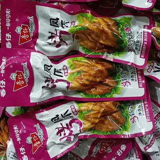 Chân gà sốt Tứ Xuyên, giò heo hầm