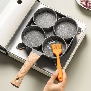 Khuôn Chảo Chiên Rán Trứng Làm Bánh 4 Ngăn 4 Lỗ Chống Dính