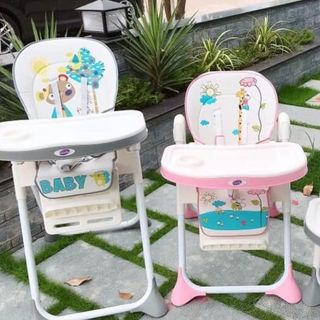 Ghế ăn dặm đa năng cho bé Aricare 1015 có 7 mức nâng hạ độ cao, 3 chế độ ngả, dùng cho bé từ 4 tháng - 5 tuổi