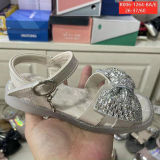 Sandal trẻ em công chúa sỉ giá rẻ