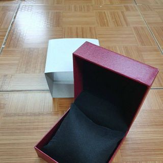HỘP ĐỒNG HỒ TÙY GIÁ
