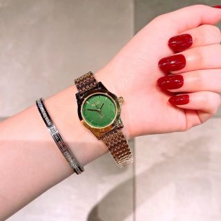 Đồng hồ nữ gucci07 lắc