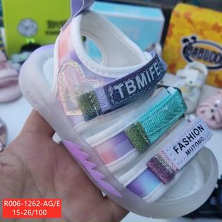 Sandal trẻ em đế cao su êm chân giá rẻ