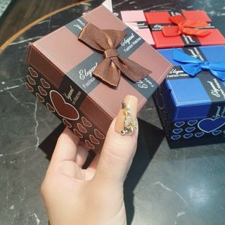 HỘP NƠ TRÁI TIM