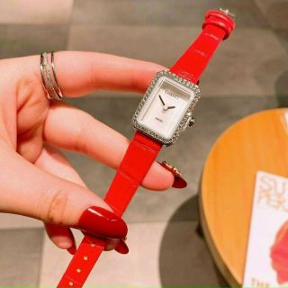 ĐỒNG HỒ CHANE NỮ DÂY DA MINI SALE