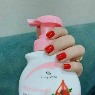 Sữa tắm xông trắng lựu đỏ lưu hương Hey Girl Pink giá sỉ