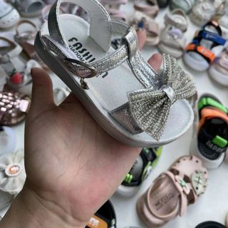 Sandal trẻ em đế mềm êm chân giá rẻ