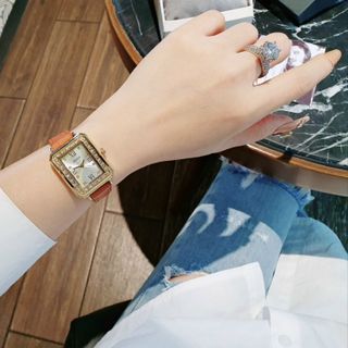 ĐỒNG HỒ GUEES CHIPU DÂY DA NỮ