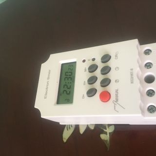 Công tắc hẹn giờ tắt mở
