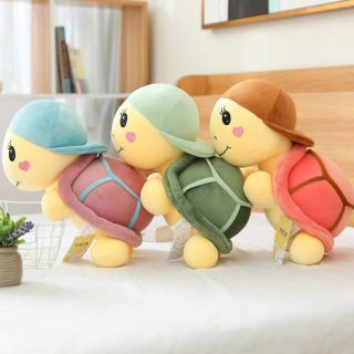 Rùa bông đội mũ cho bé
