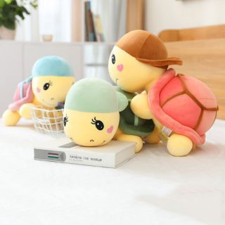 Rùa bông đội mũ cho bé