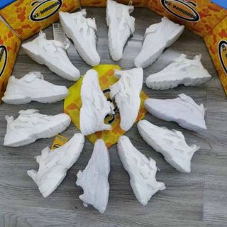 Giày thể thao trẻ em màu trắng sỉ giá rẻ