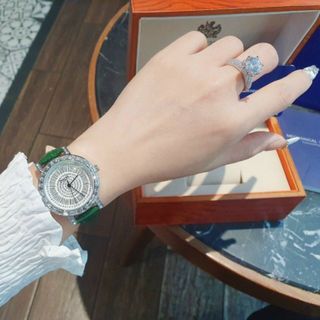 ĐỒNG HỒ PlAGET DA NỮ NEW