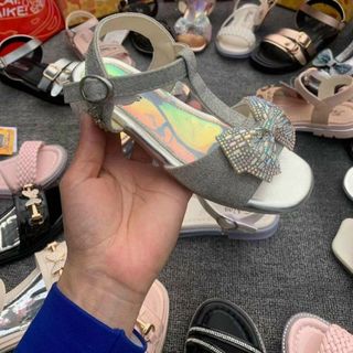 Giày sandal trẻ em/bé gái sỉ giá rẻ
