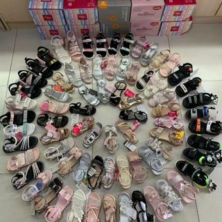 Sandal trẻ em đẹp giá rẻ