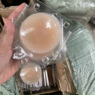 Hộp 2 Miếng dán ngực silicon nhiệt tự thân không keo - dán ti tàng hình siêu mỏng siêu dính chống nước không ngại đổ mồ hôi bảo vệ nhũ hoa tiemdotm