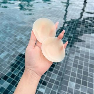 Hộp 2 Miếng dán ngực silicon nhiệt tự thân không keo - dán ti tàng hình siêu mỏng siêu dính chống nước không ngại đổ mồ hôi bảo vệ nhũ hoa tiemdotm