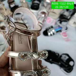 Sandal quai hậu cho bé gái xinh xắn giá rẻ