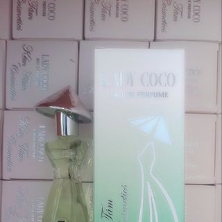 Nước hoa cô gái